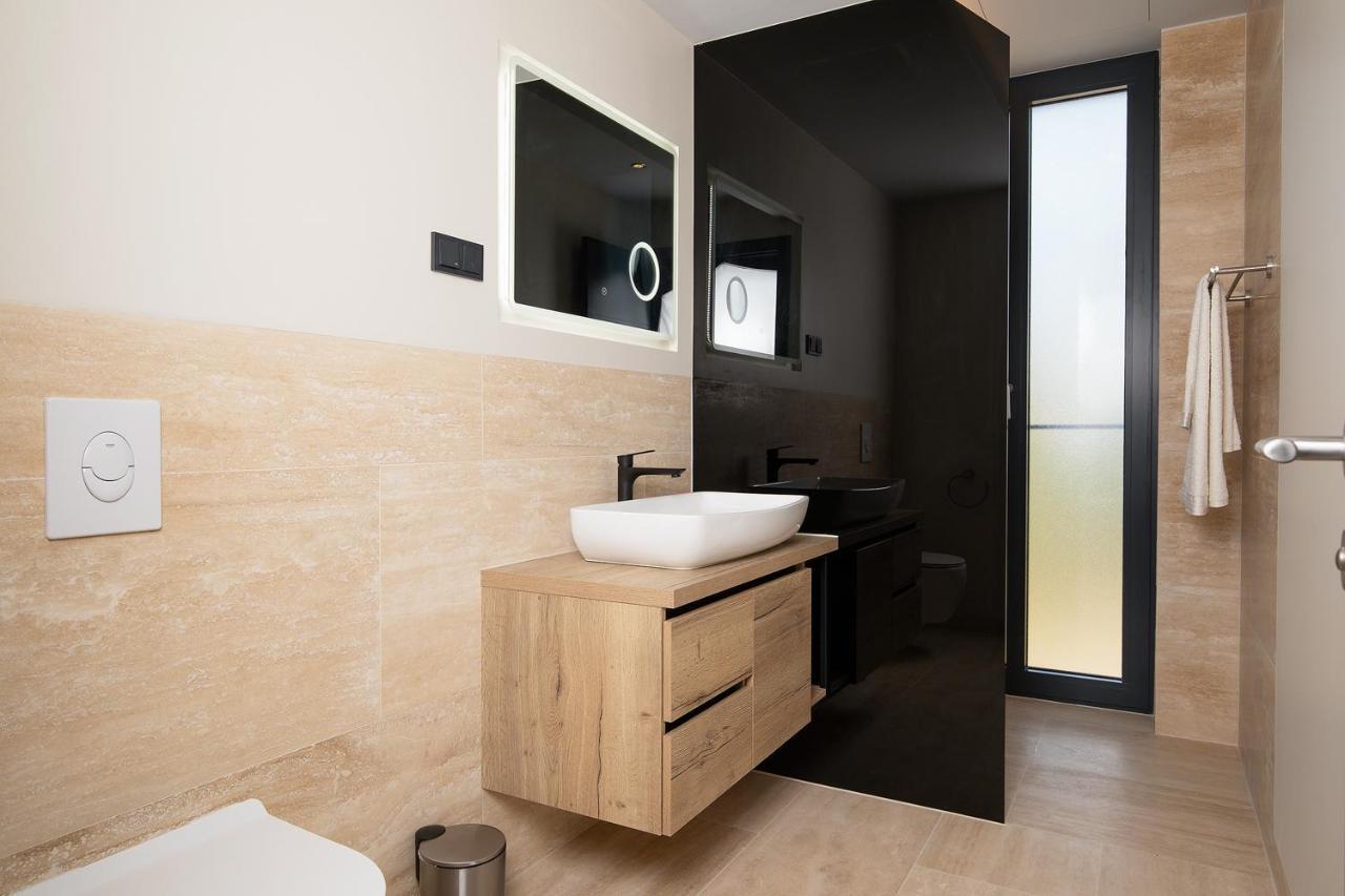 Boutique Apartments Kristo Medulin Exterior foto